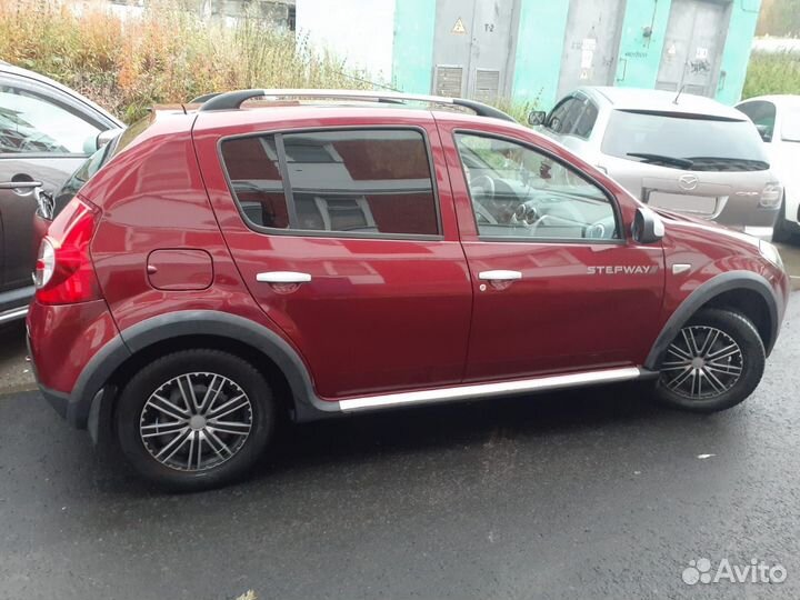 Renault Sandero Stepway 1.6 AT, 2012, 109 000 км