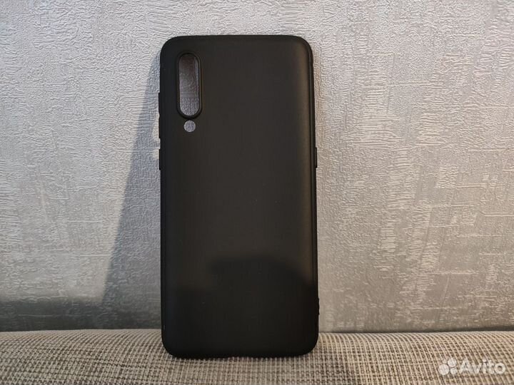 Чехол для Xiaomi Mi 9 (Новый)