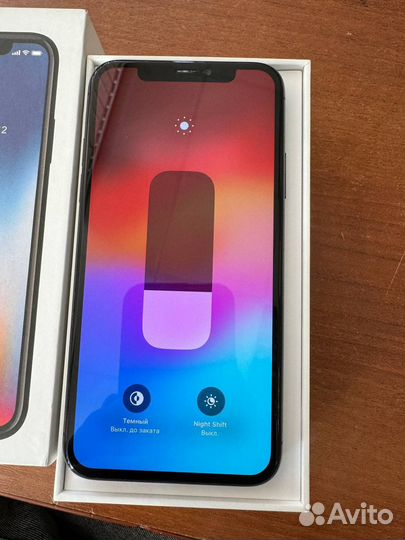 iPhone X, 64 ГБ
