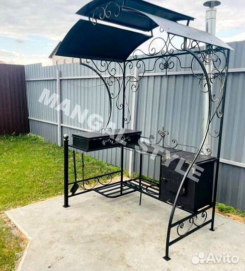 Мангал с крышей