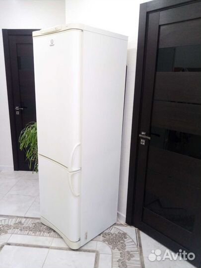 Холодильник Индезит ноу фрост