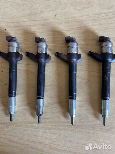 Продам форсунки денсо