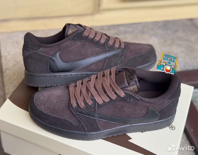 Travis Scott x Air Jordan 1 Low OG 'Velvet Brown'