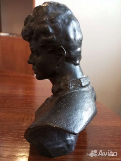 Бюст Есенина, 1960