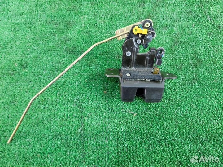 Замок крышки багажника Hyundai Getz TB 2007