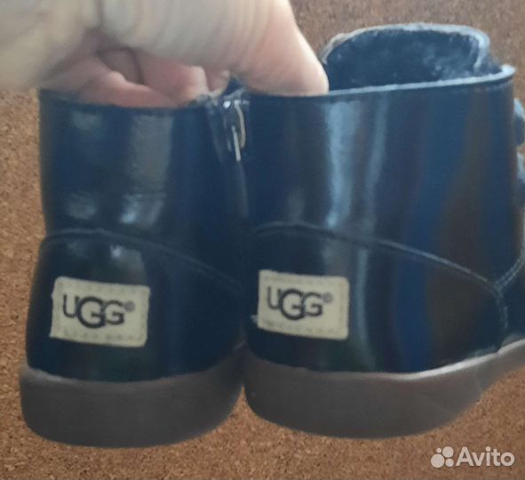 Ботинки UGG оригинал на девочку