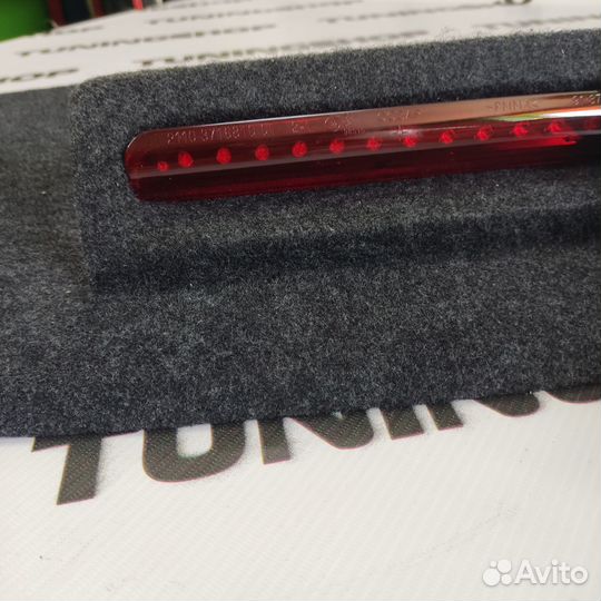 Акцент темная акустическая полка