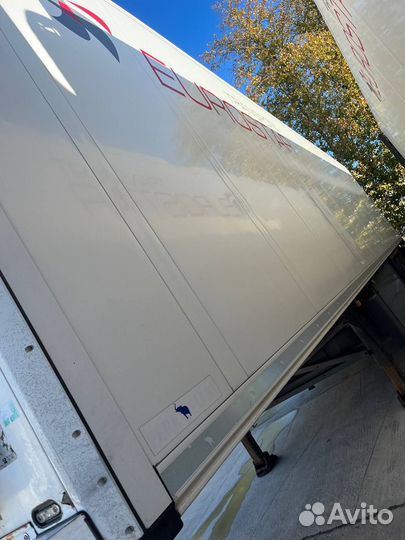 Полуприцеп рефрижератор Schmitz Cargobull SCB*S3B, 2013