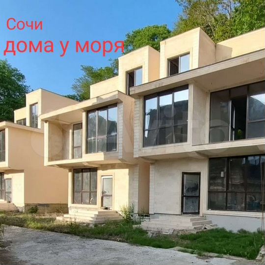 Дом 200 м² на участке 2 сот.