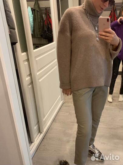 Комплект брюки из эко кожи и свитер 46-48 HM