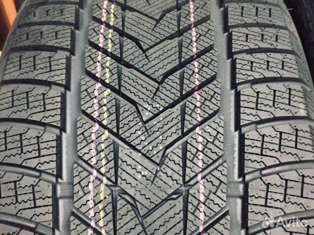 Grenlander IceHawke II 275/45 R21
