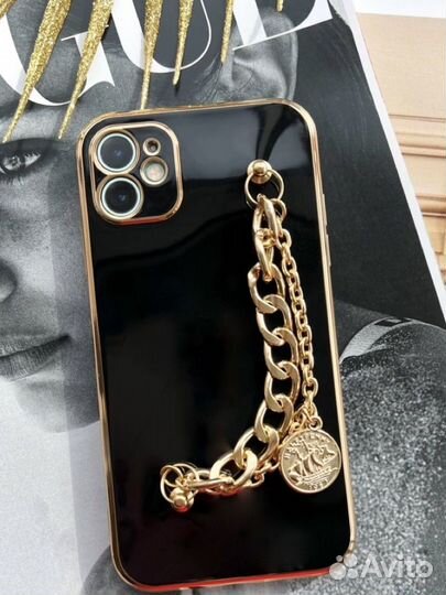 Чехол на iPhone 11