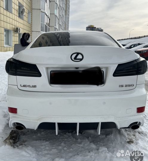 Диффузор на задний бампер lexus is 250