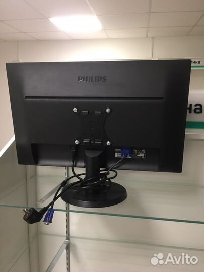Монитор philips