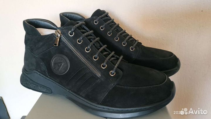 Полуботинки Abricot новые натур.кожа р.43