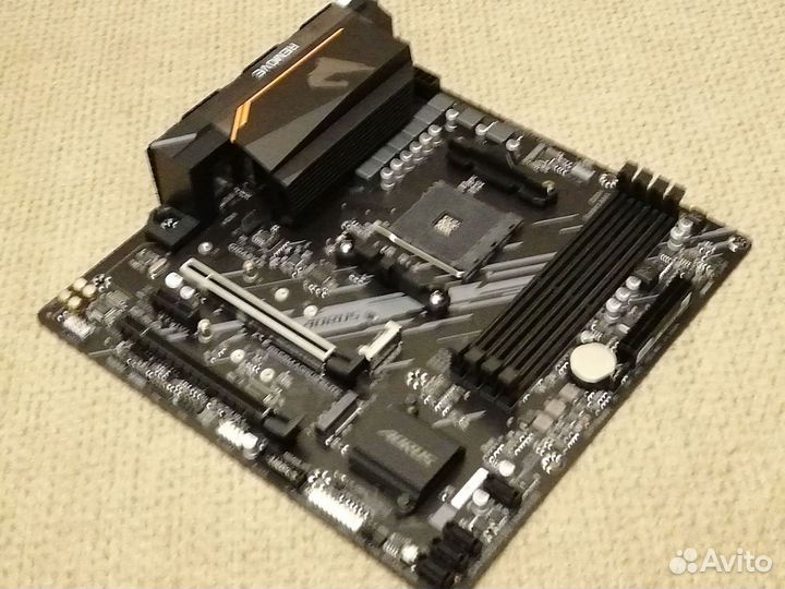 Gigabyte B550 Aorus Elite +Ryzen 7 3700Х