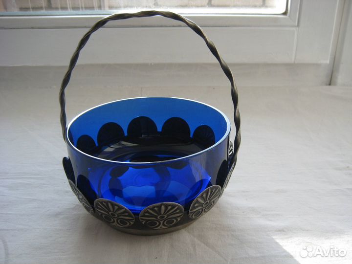 Корзинка конфетница