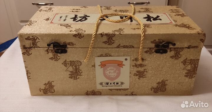 Статуэтка фарфор авторская Китай