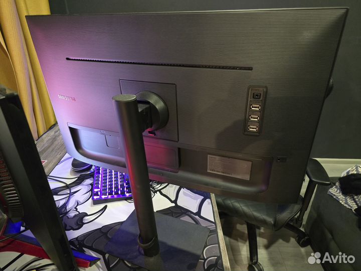 Монитор Samsung ViewFinity S8