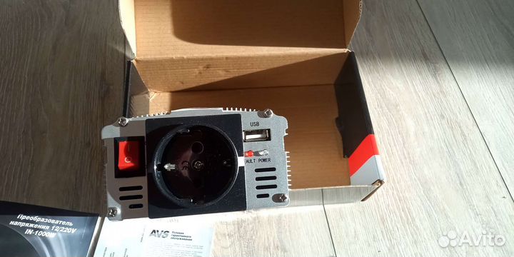 Инвектор преобразователь 12 V 220 V