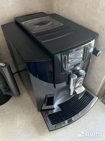 Кофемашина Jura E60