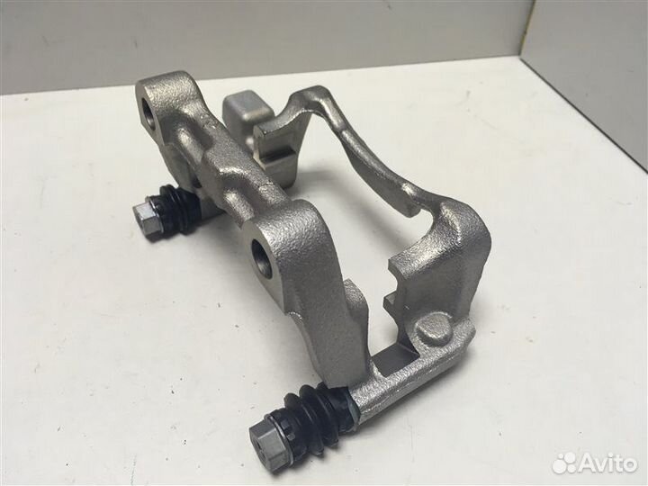 Скоба суппорта заднего Skoda Octavia (A5 1Z)