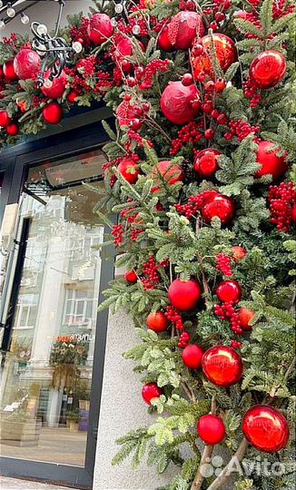 Новогоднее оформление витрин и входных групп