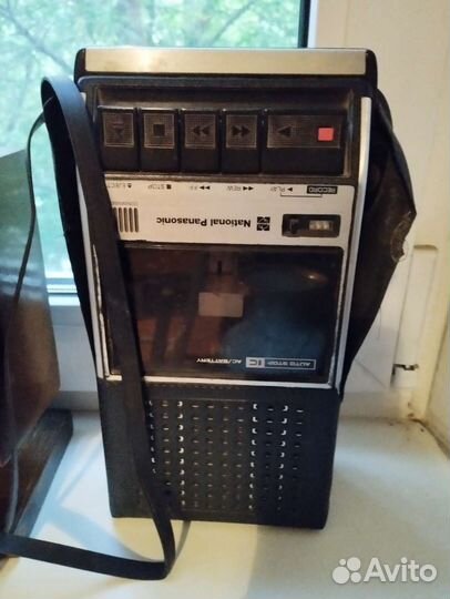 Кассетный магнитофон panasonic