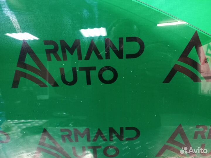 Стекло двери переднее правое Audi Q5 1 8R