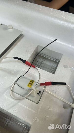 Инкубатор Несушка 77 яиц 104 яйца