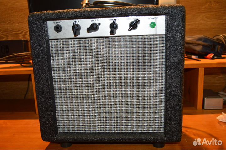 Ламповый комбо усилитель для гитары