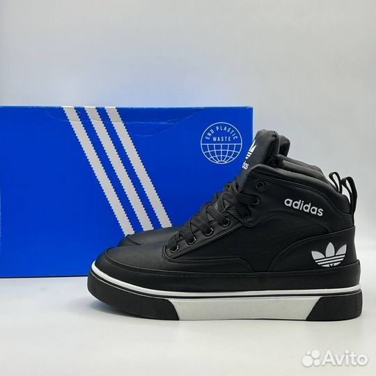 Кроссовки adidas с мехом