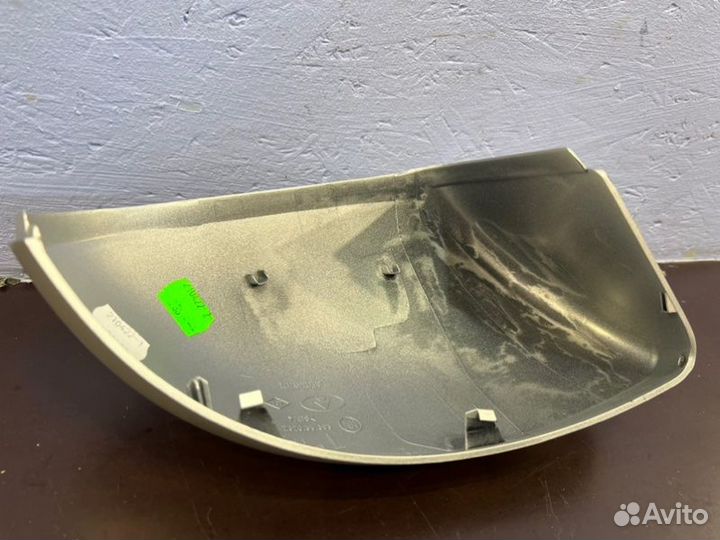 Накладка зеркала левая Renault Duster 2