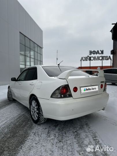 Toyota Altezza 2.0 AT, 2001, 250 000 км