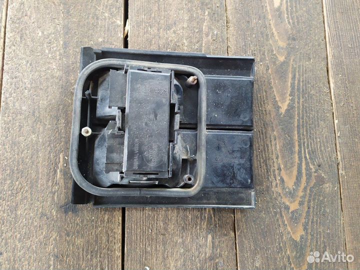 Фонарь задний левый Volkswagen Passat B3 1995