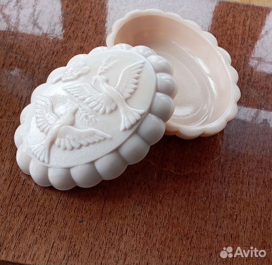 Винтажная шкатулка цветное стекло Чехословакия