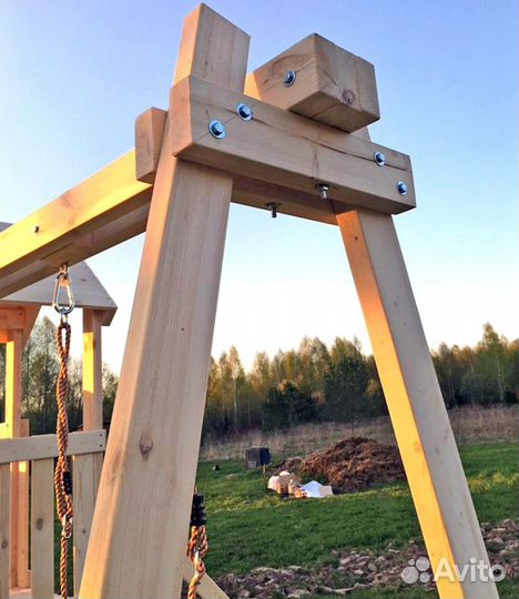 Детская деревянная площадка