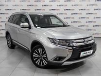 Mitsubishi Outlander 2.0 CVT, 2018, 129 399 км, с пробегом, цена 1 974 000 руб.