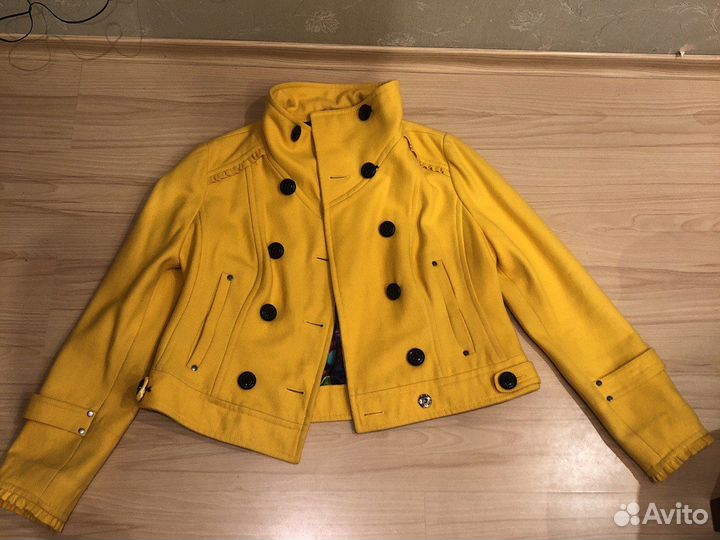 Пальто женское укороченное