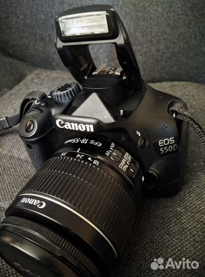 Зеркальный фотоаппарат Canon EOS 550D в отличном с