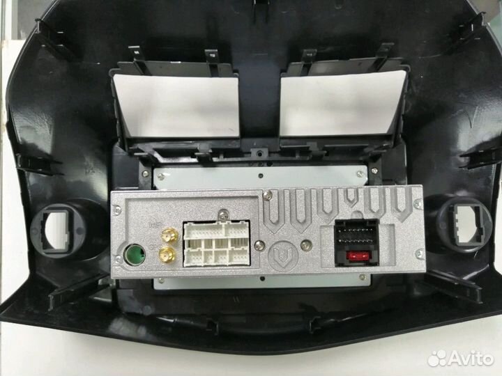 Магнитола на RAV4 Toyota на Android