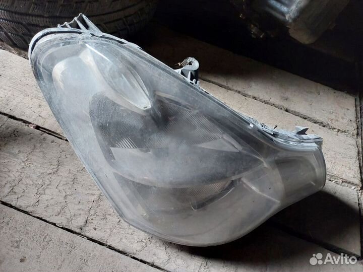 Фара правая Nissan Almera с 2012г. 260104AA0A