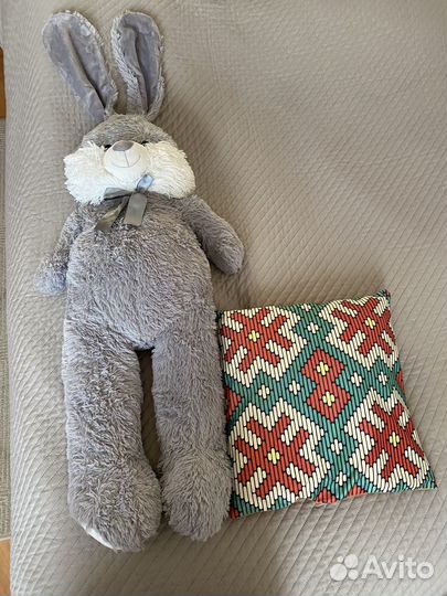 Большой заяц рост 1 метр