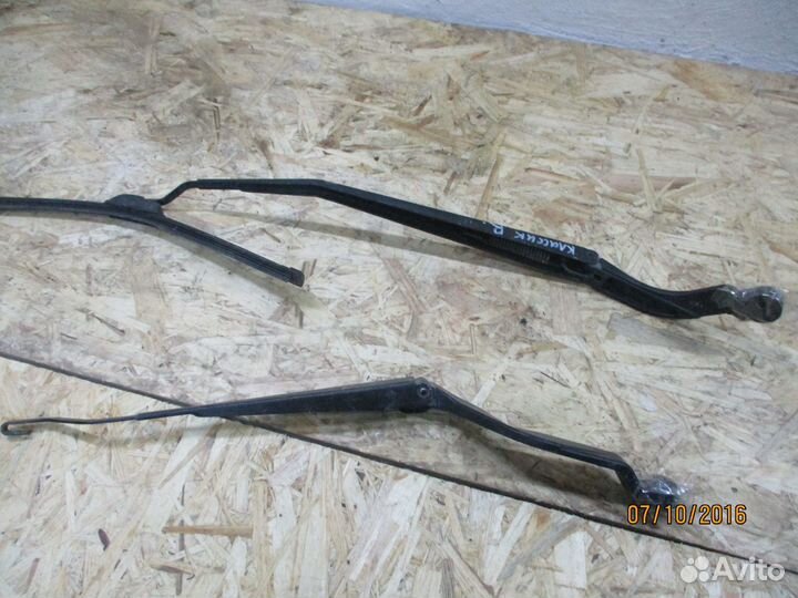 Поводок стеклоочистителя Ниссан Альмера Классик