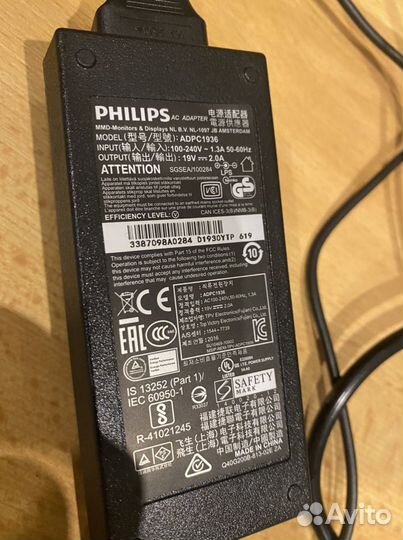 LED Монитор Philips 19.5
