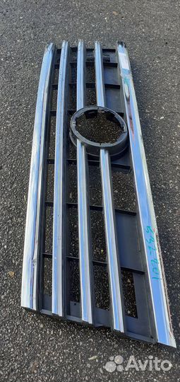 Решетка радиатора volkswagen touareg 2018г