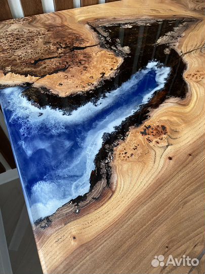 Стол река обеденный