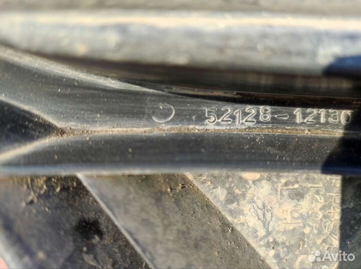 Заглушки противотуманных фар на Toyota Corolla