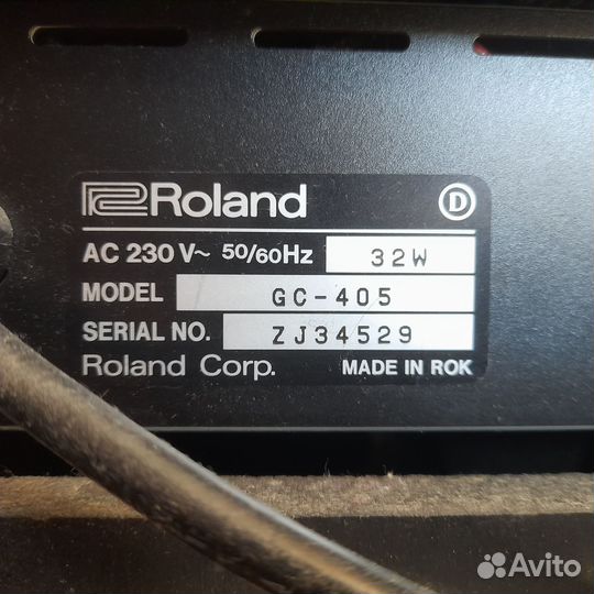 Гитарный комбоусилитель Roland 405