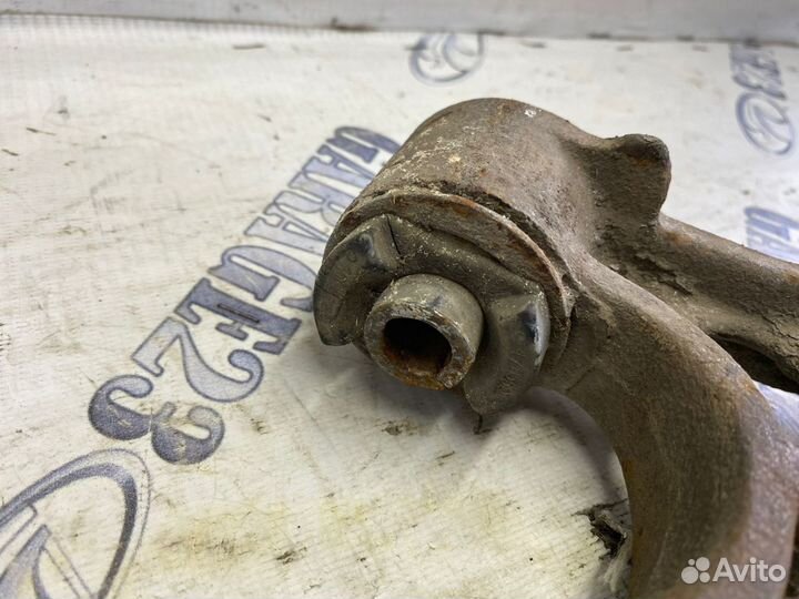 Рычаг правый Chrysler Grand Voyager